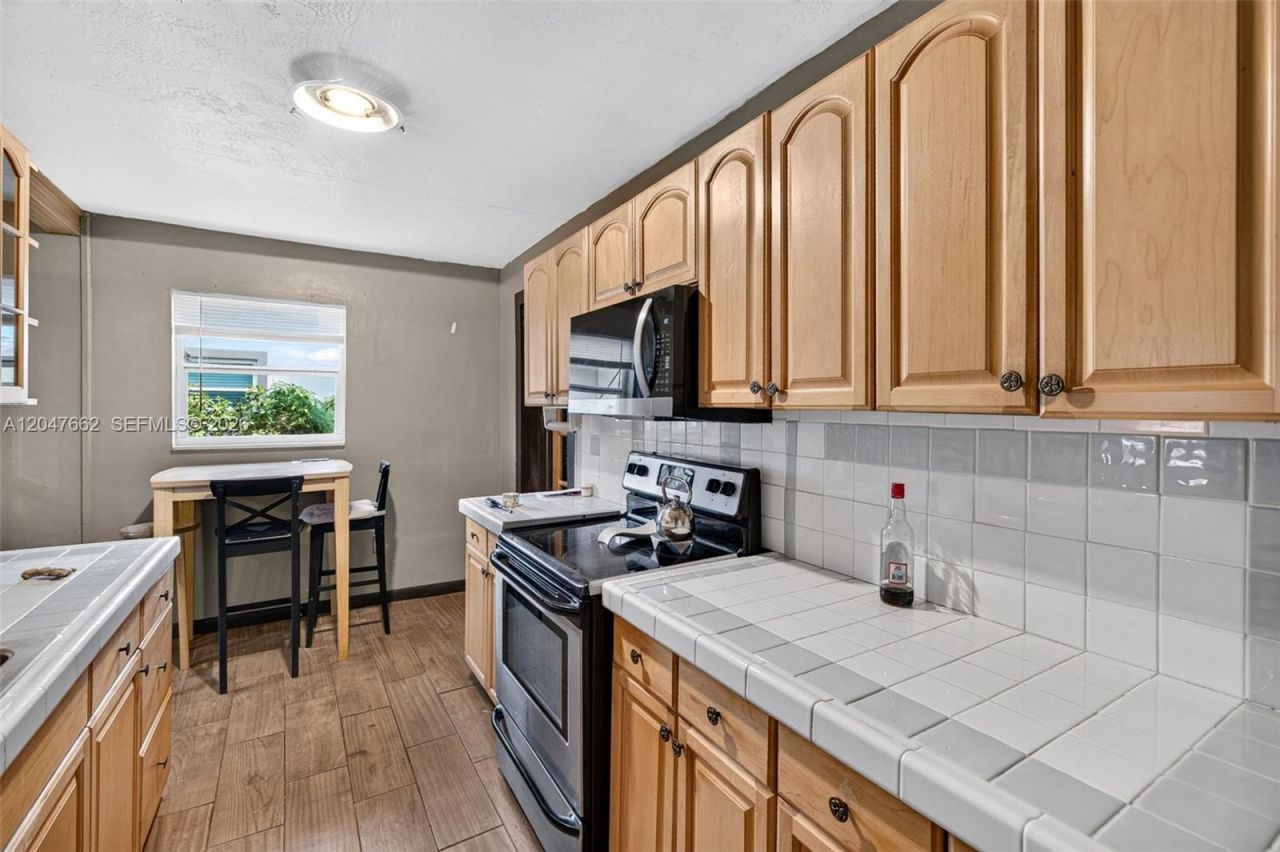 721 N 69th Ave, Hollywood, FL 33024 Photo