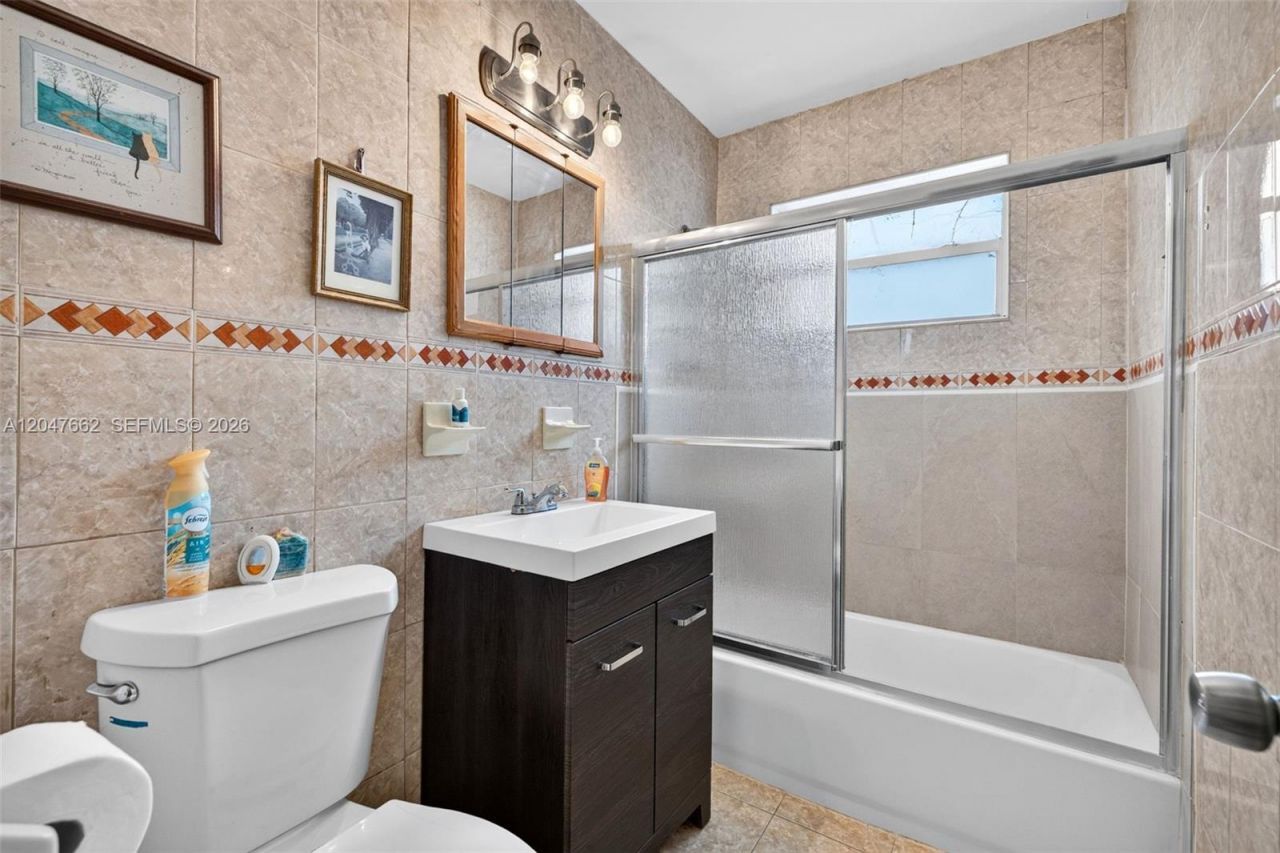 721 N 69th Ave, Hollywood, FL 33024 Photo
