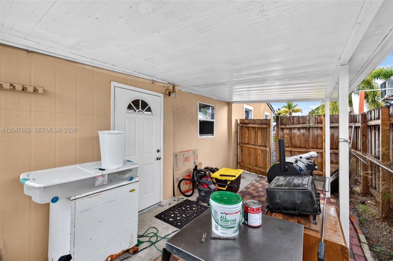 721 N 69th Ave, Hollywood, FL 33024 Photo
