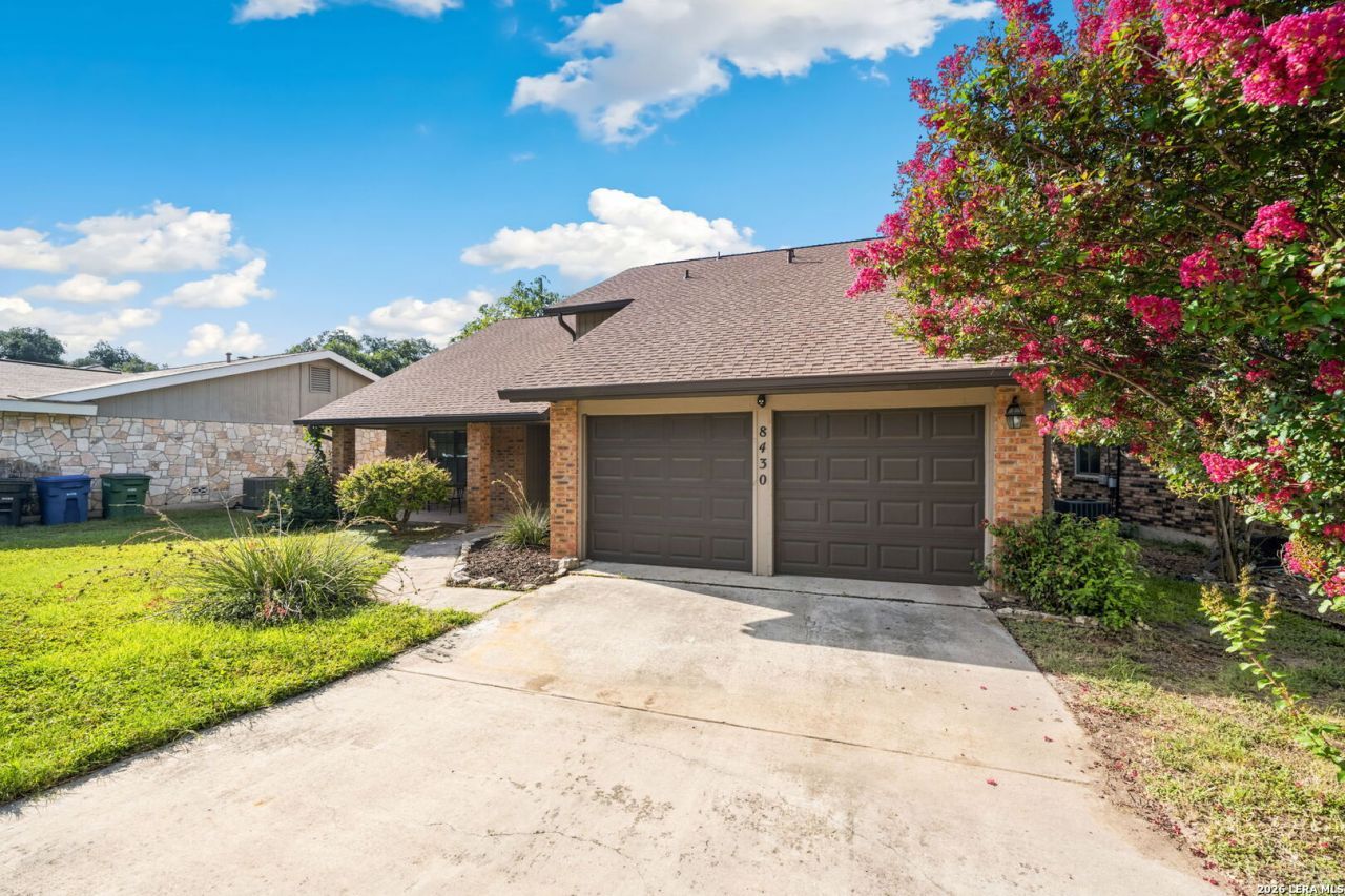8430 Timber Crest St, San Antonio, TX 78250 Main Photo