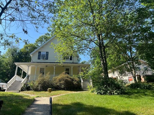 907 Gay St, Unit 907, Westwood, MA 02090