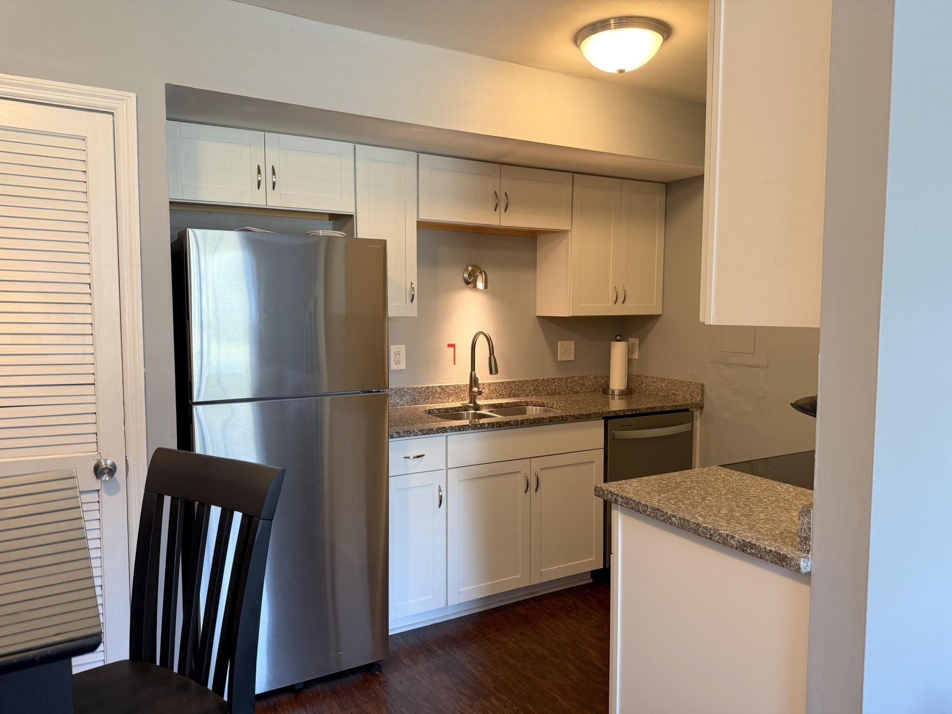 2494 Etiwan Avenue Photo 9