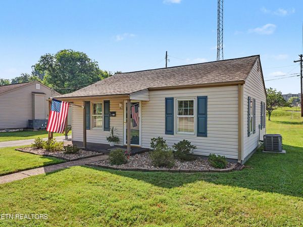 281 Lindsay St, Alcoa, TN 37701