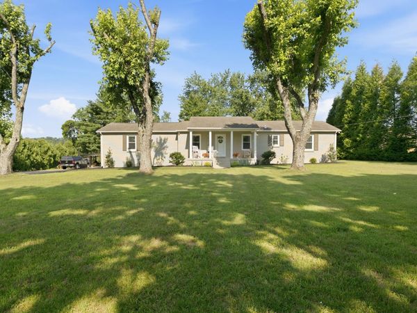 2613 Country Haven Dr , Thompsons Station, TN 37179