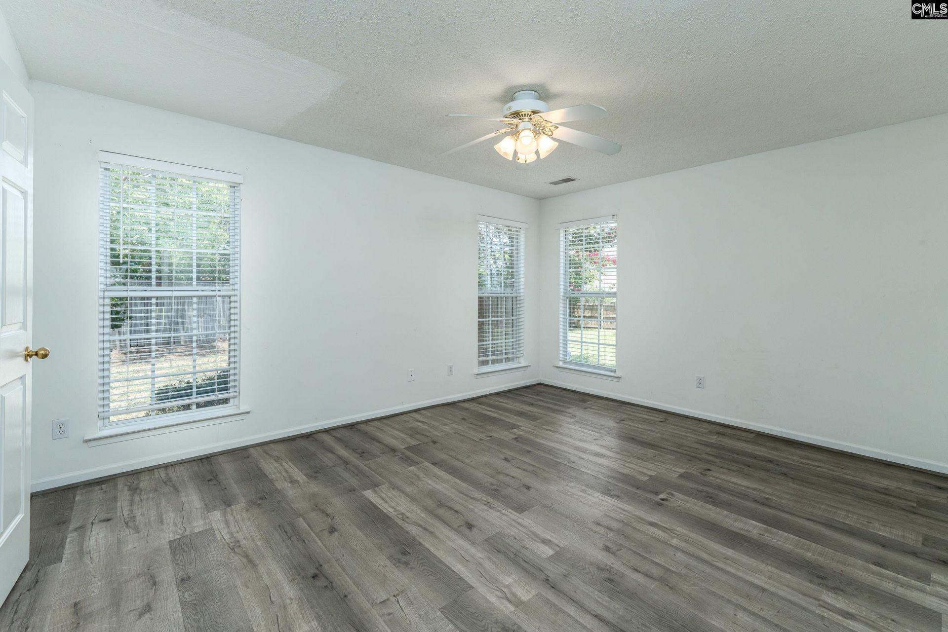 4 Hempstead Place  Photo 9