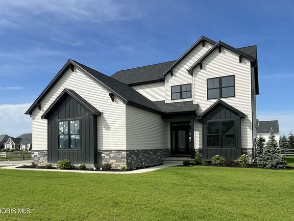 9510 Rockingham Drive, Whitehouse, OH 43571