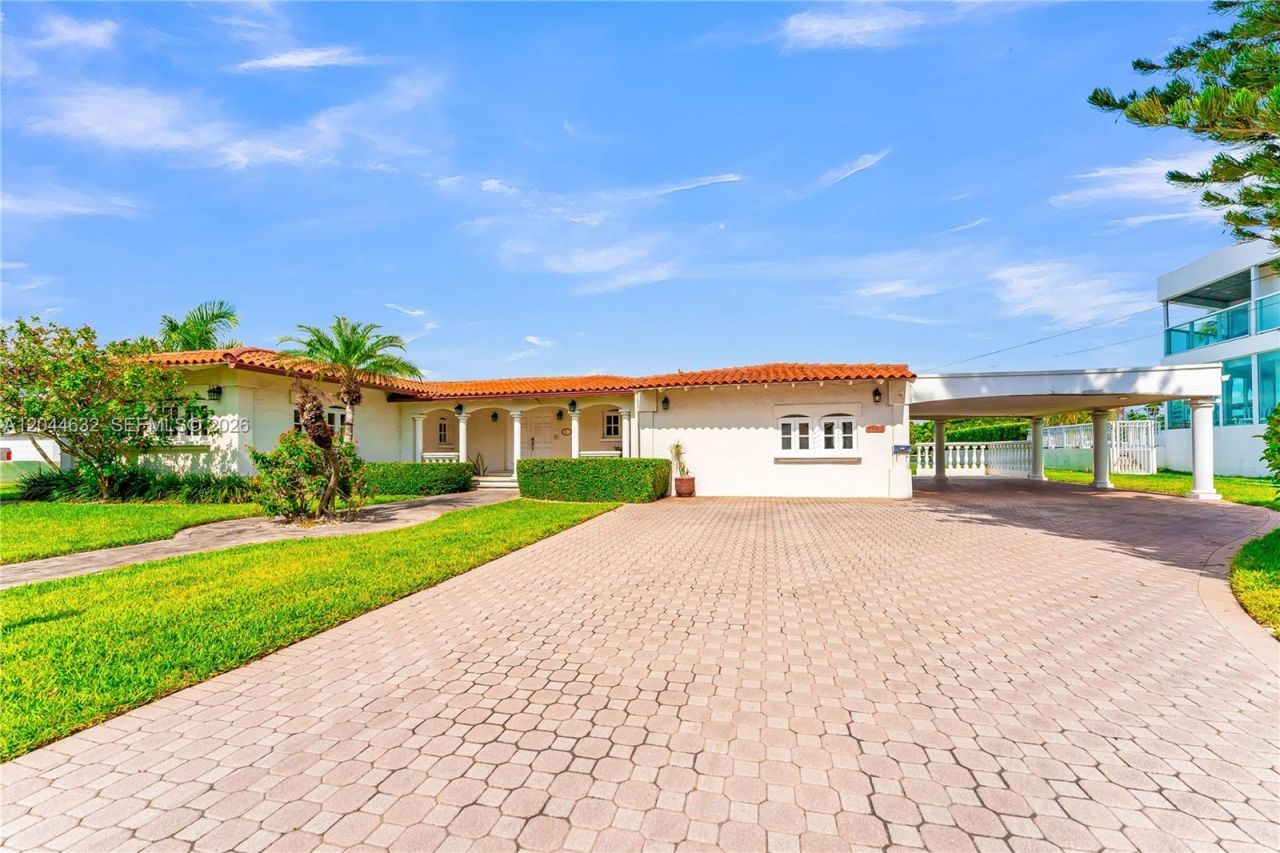 7500 W Treasure Dr , North Bay Village, FL 33141 Photo