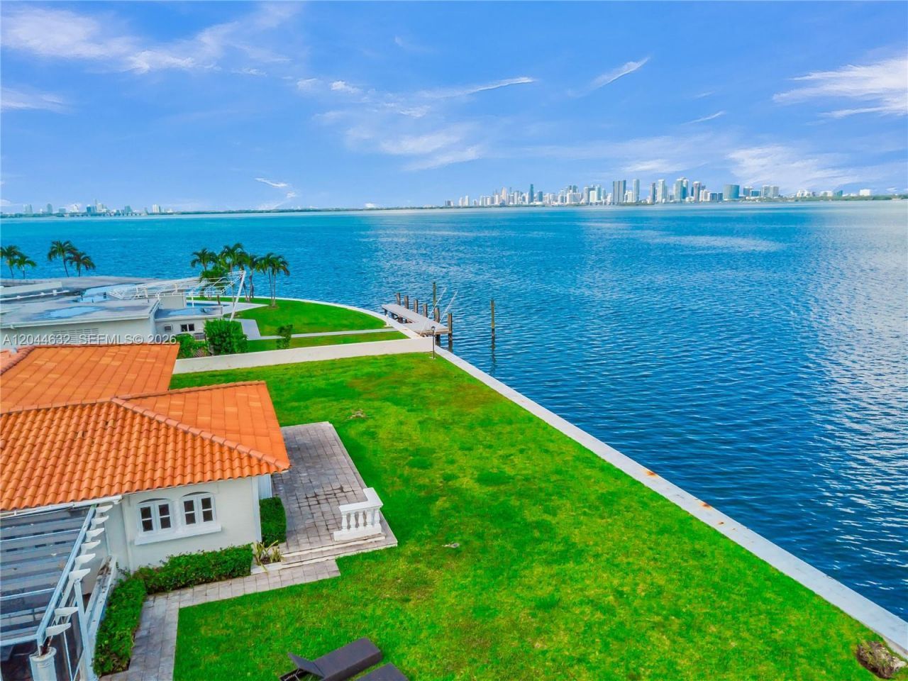 7500 W Treasure Dr , North Bay Village, FL 33141 Photo