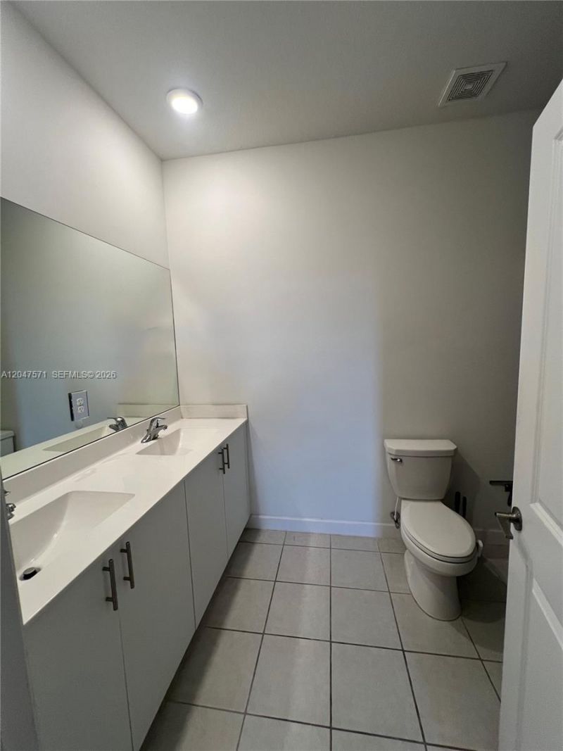 20368 NW 4th Path , Miami Gardens, FL 33169 Photo