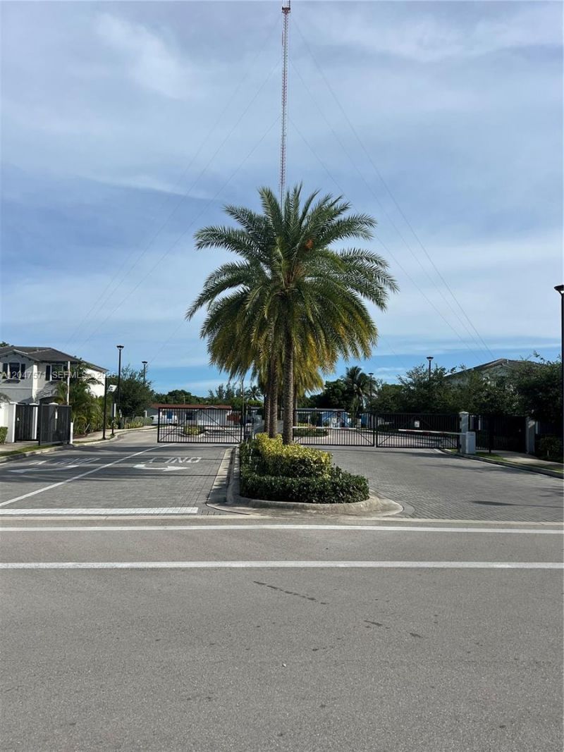 20368 NW 4th Path , Miami Gardens, FL 33169 Photo