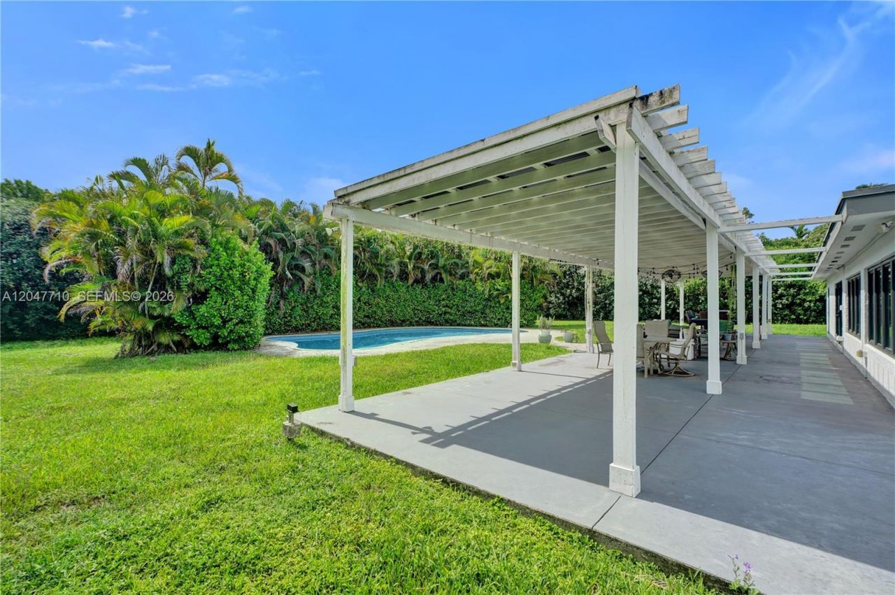 22421 SW 184th Ave , Miami, FL 33170 Photo