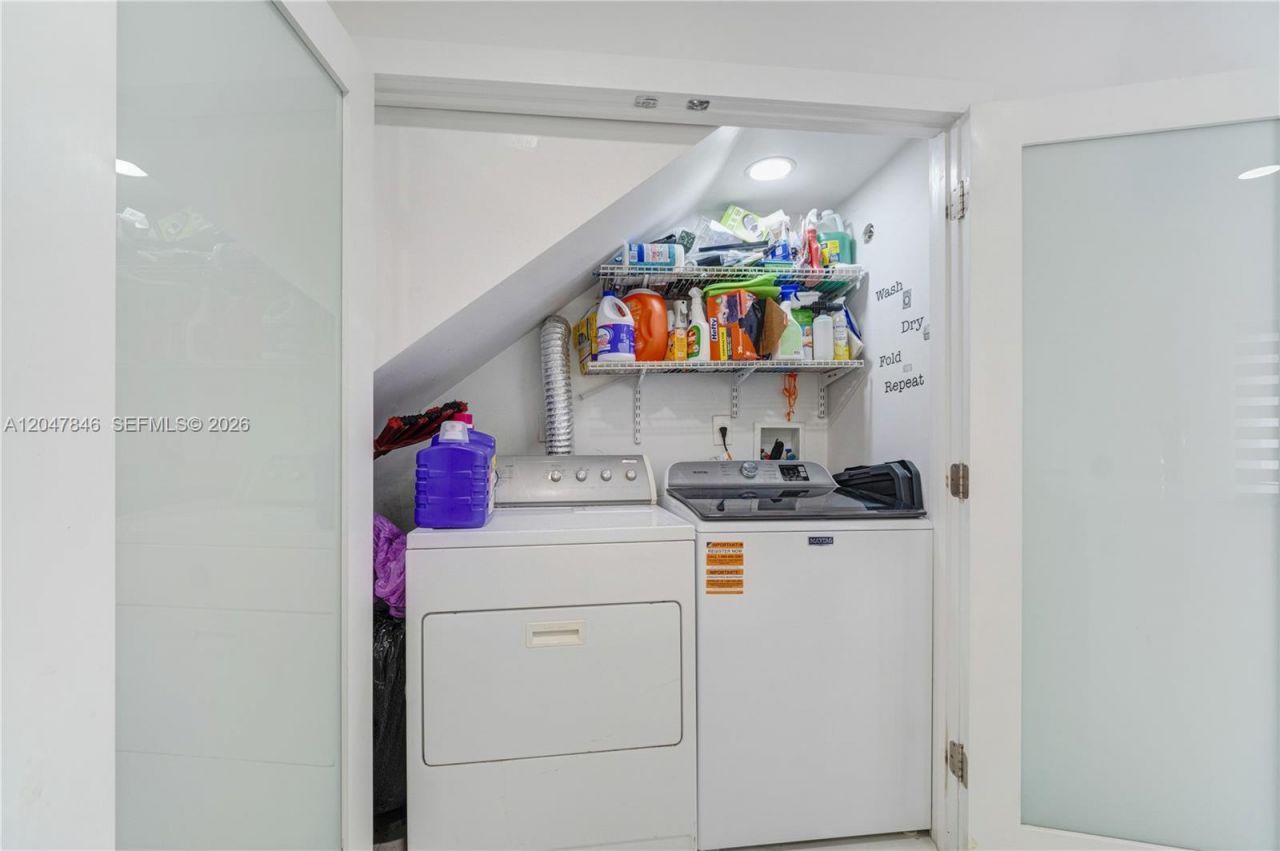 8668 NW 2nd Ter , Miami, FL 33126 Photo