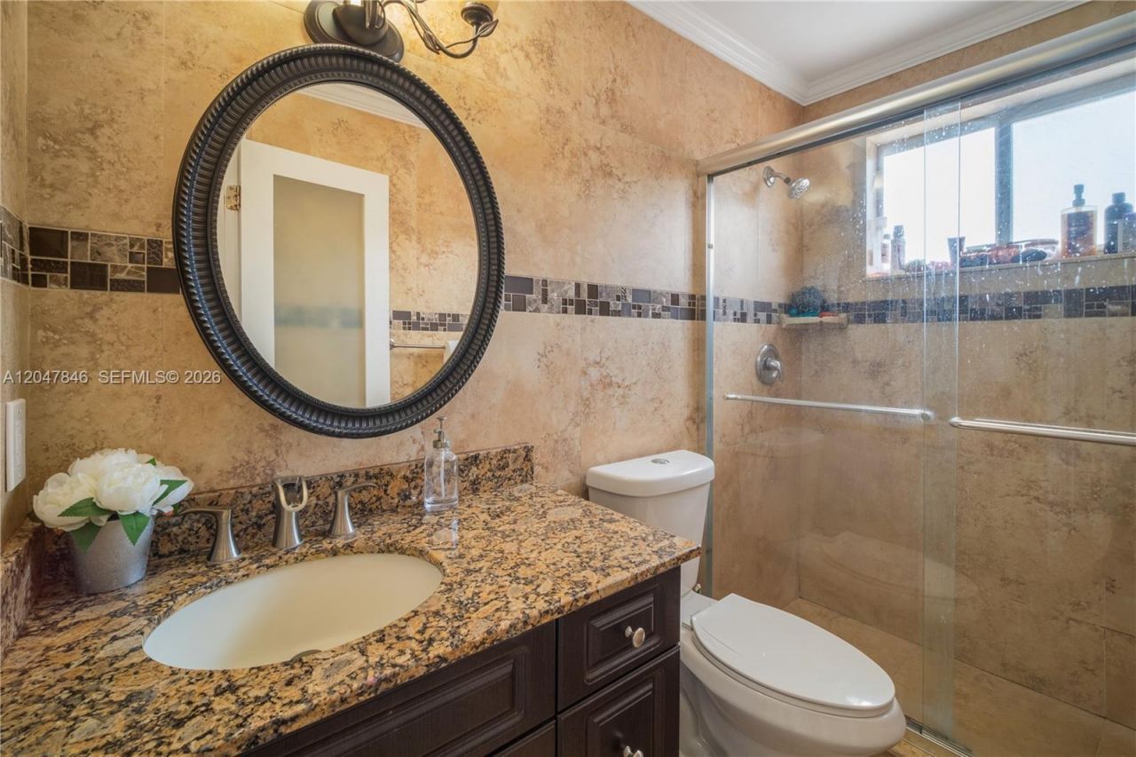 8668 NW 2nd Ter , Miami, FL 33126 Photo