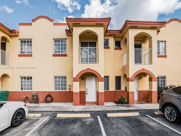 11475 NW 94th Pl , Unit 3, Hialeah Gardens, FL 33018