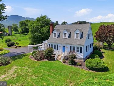 6117 S F T VALLEY ROAD , ETLAN, VA 22719