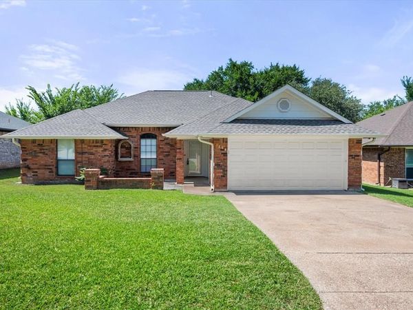 7508 Jamie Renee Lane, North Richland Hills, TX 76182