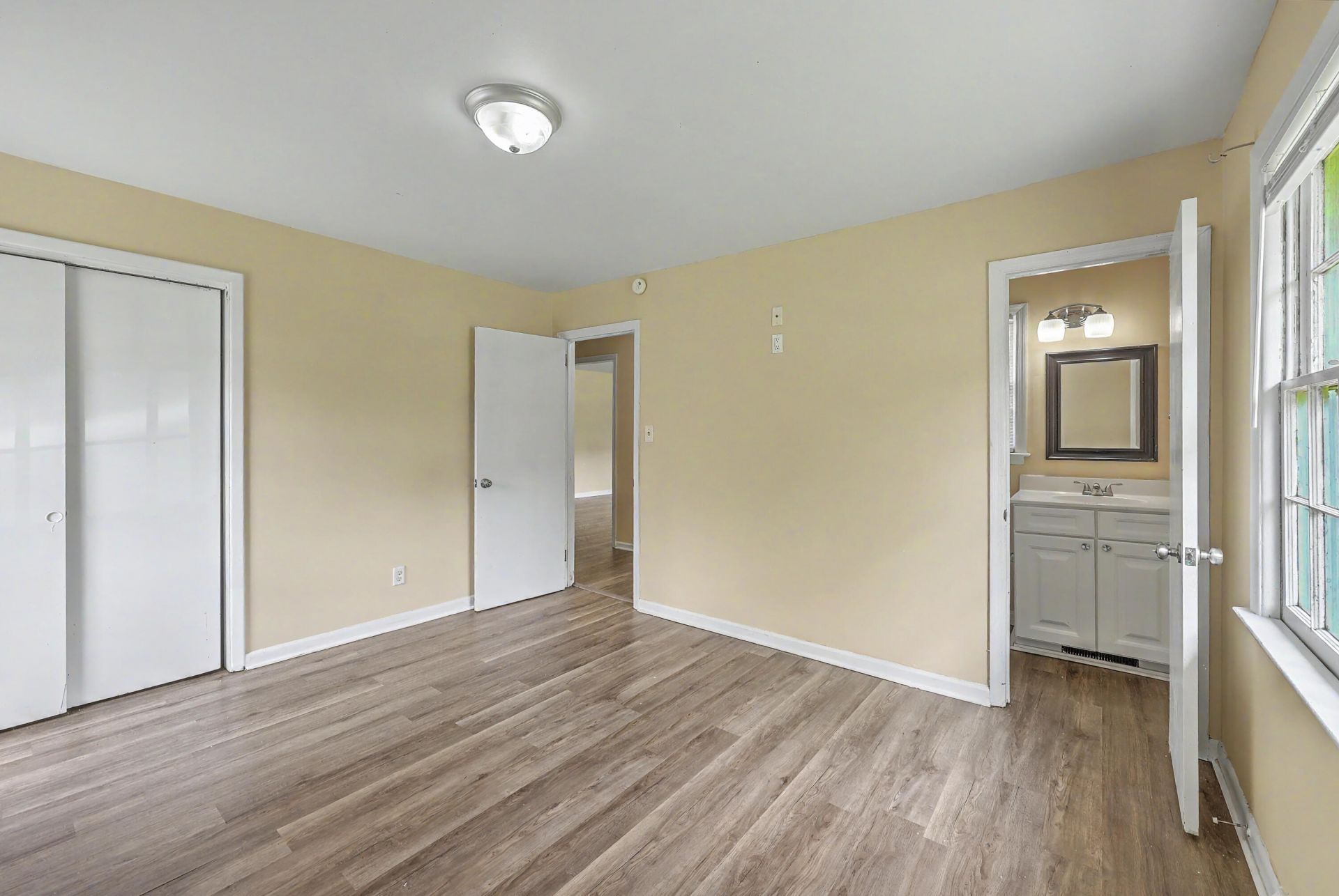 104 Hamlet Lane Photo 19