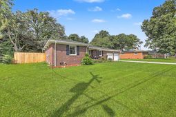 104 Hamlet Lane photo 4