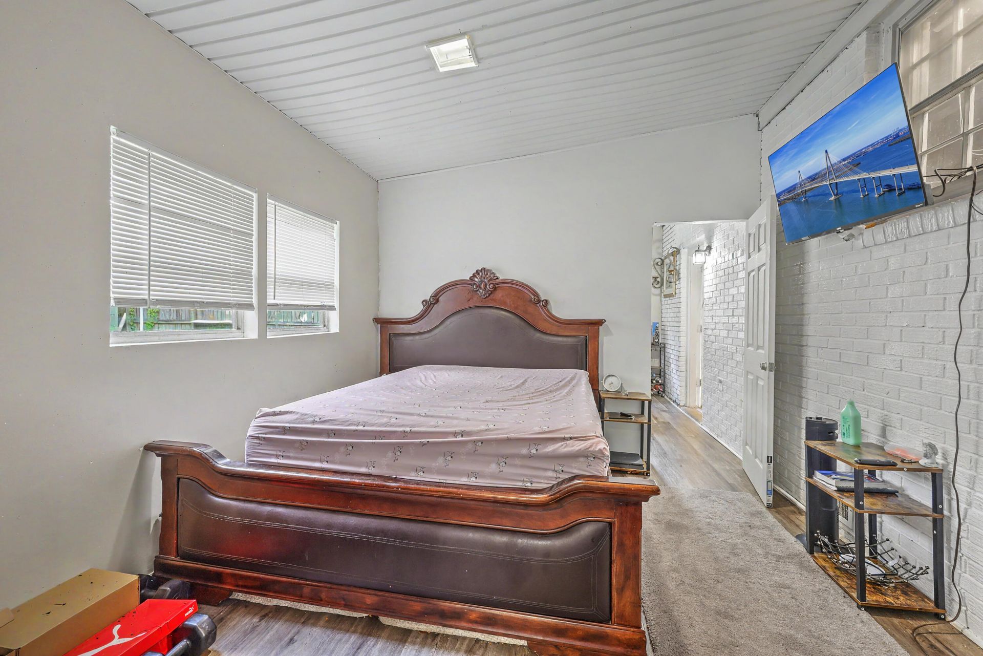 104 Hamlet Lane Photo 35