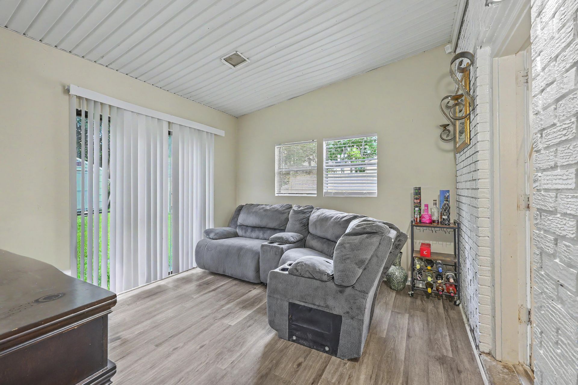 104 Hamlet Lane Photo 37