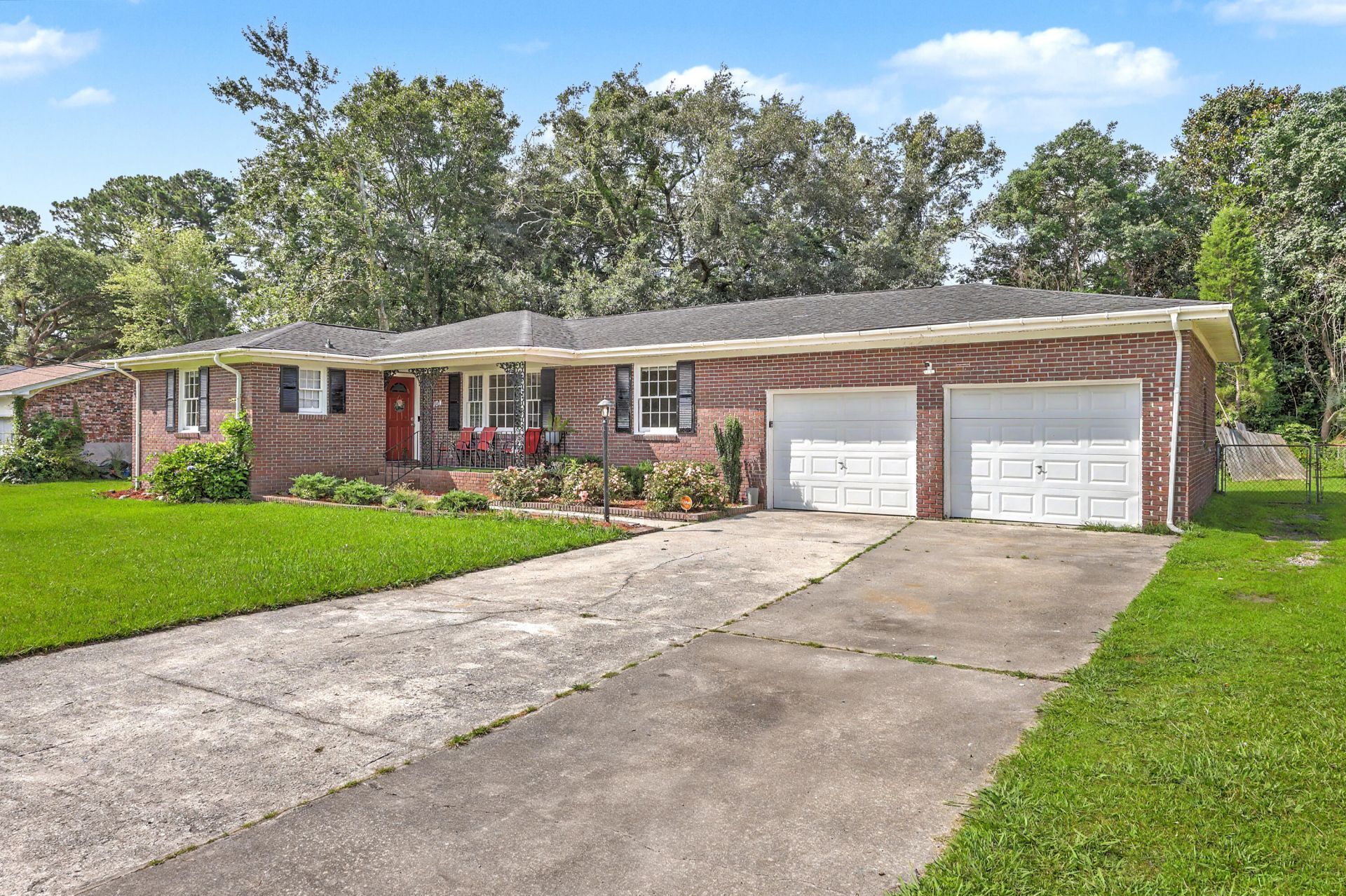 104 Hamlet Lane Photo 4