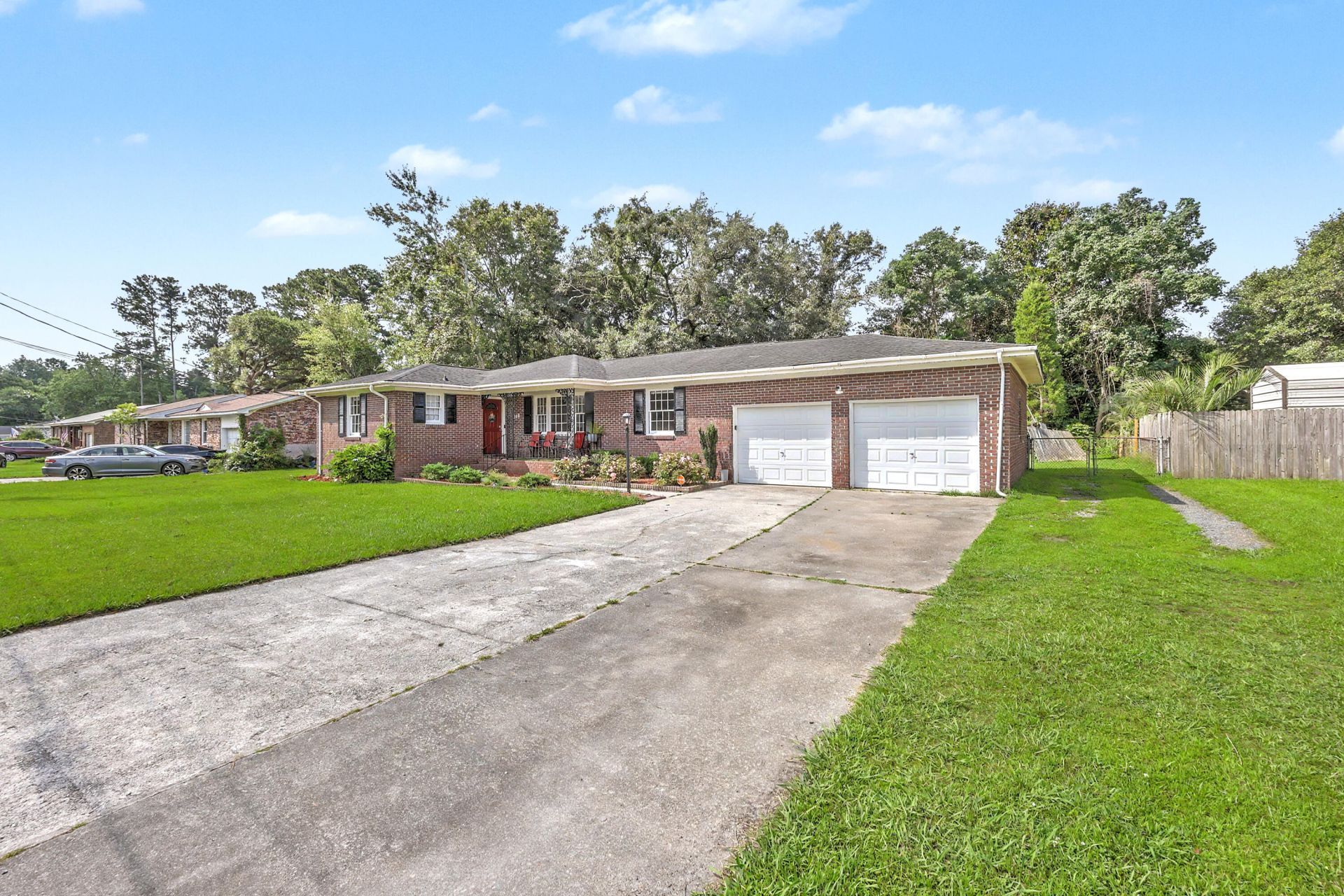 104 Hamlet Lane Photo 5