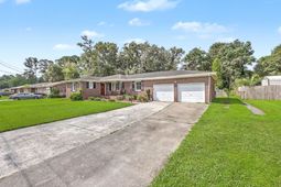 104 Hamlet Lane photo 4