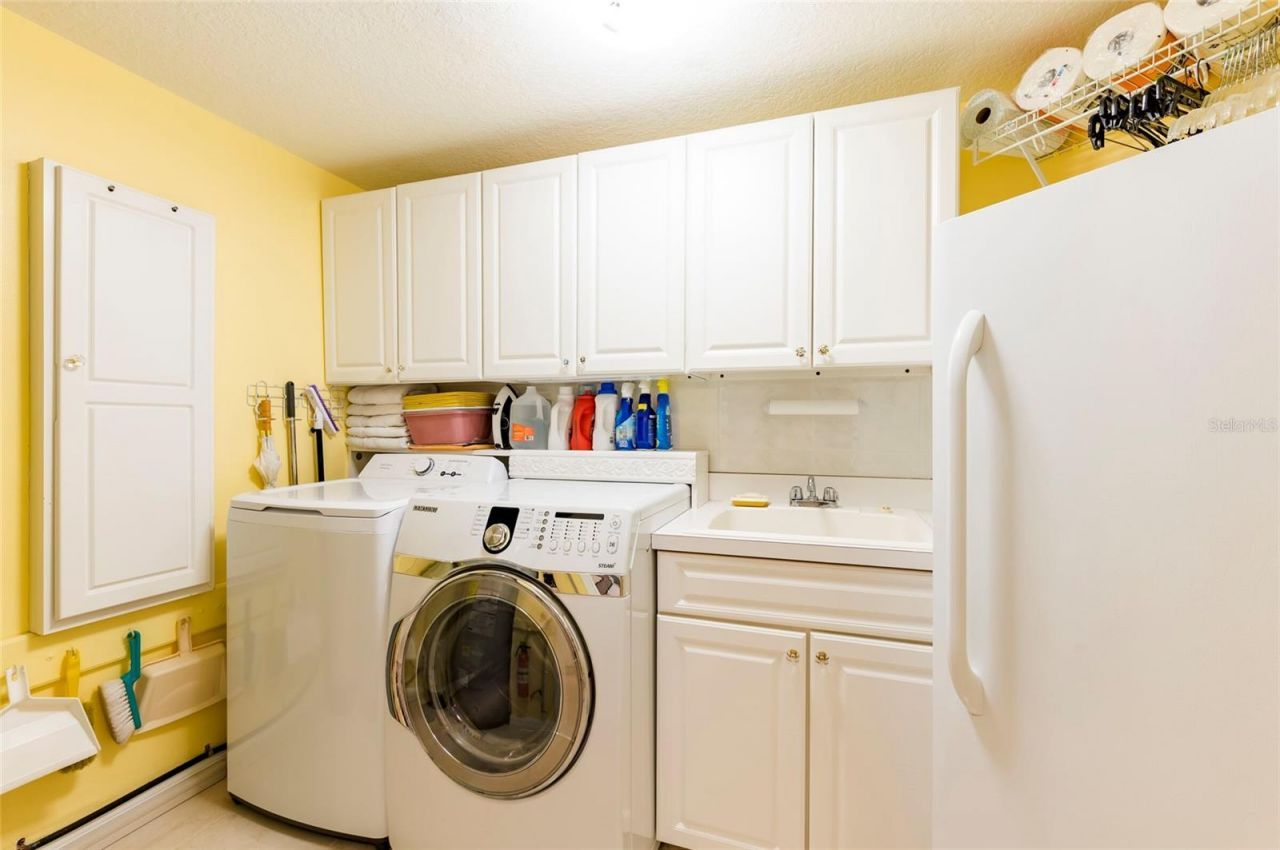 16750 Gulf Boulevard, Unit 414, North Redington Beach, FL 33708 Photo