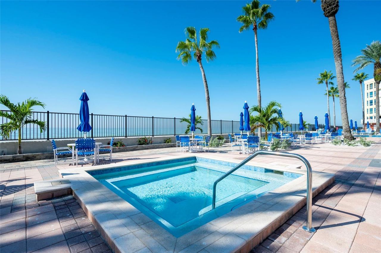 16750 Gulf Boulevard, Unit 414, North Redington Beach, FL 33708 Photo