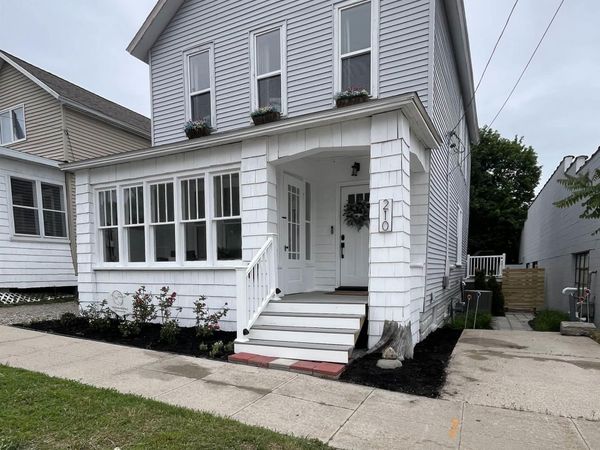 210 Fifth Avenue, Manistee, MI 49660