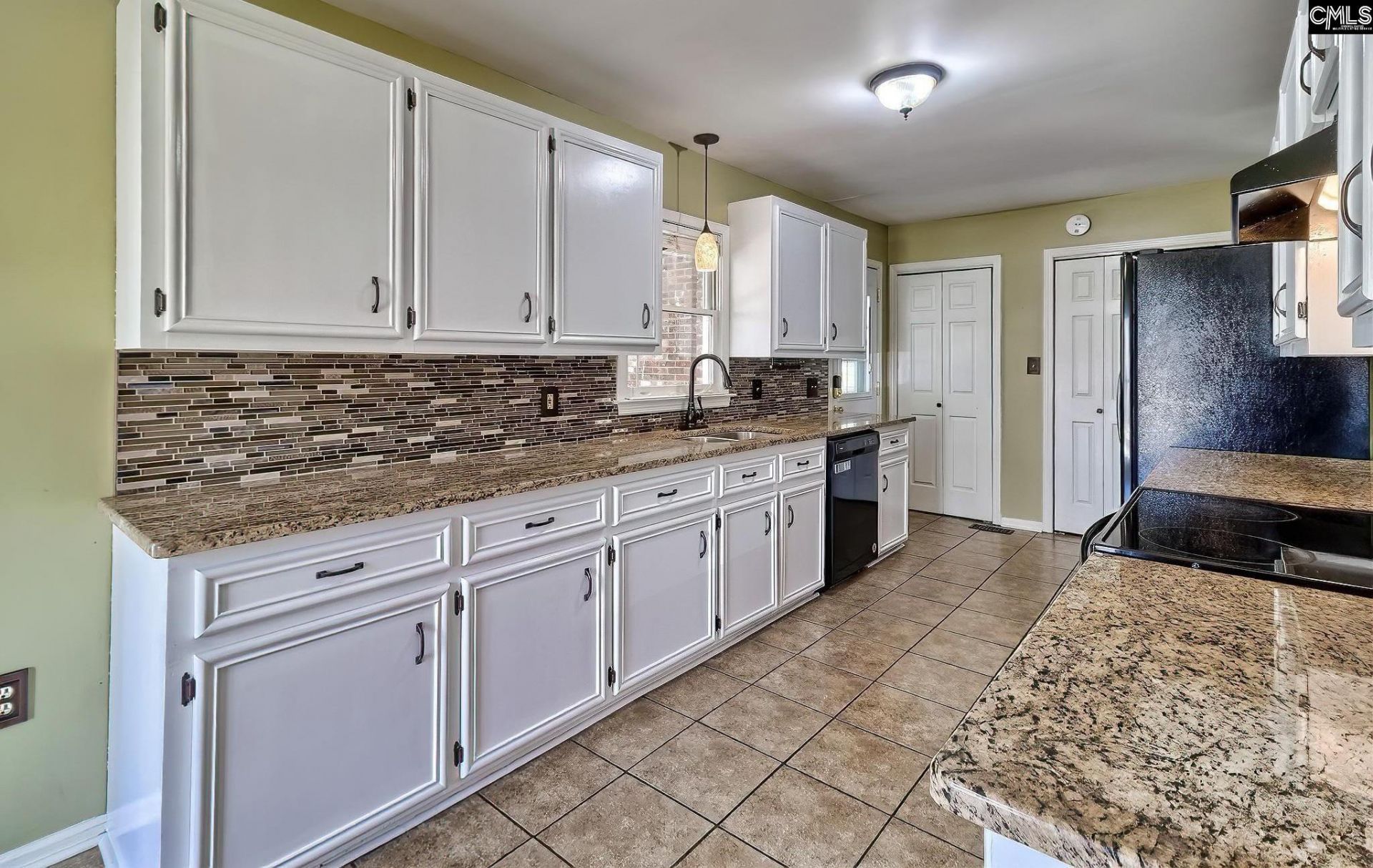 109 Hooterville Drive Photo 10