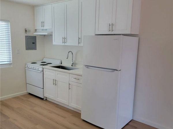 620 Illinois Court, Unit 2, El Segundo, CA 90245