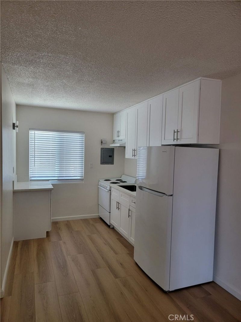 620 Illinois Court, Unit 2, El Segundo, CA 90245 Main Photo