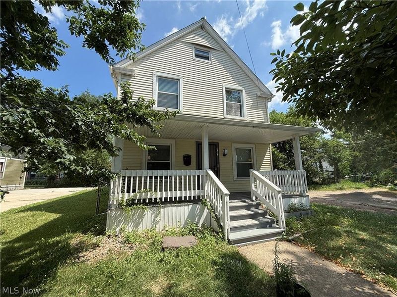 2602 Vega Avenue, Cleveland, OH 44113 Photo 1