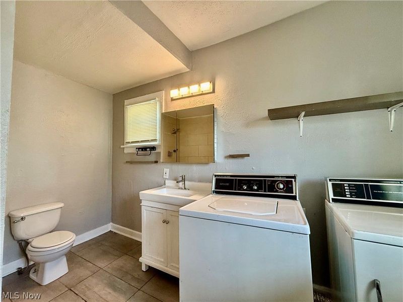 2602 Vega Avenue, Cleveland, OH 44113 Photo 26