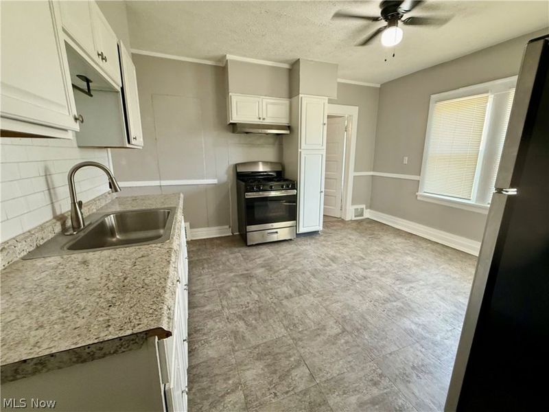 2602 Vega Avenue, Cleveland, OH 44113 Photo 8