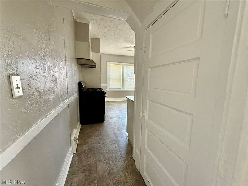 2602 Vega Avenue, Cleveland, OH 44113 Photo 9