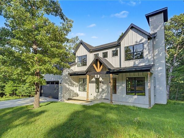 6 Orchiltree Lane, Bella Vista, AR 72715