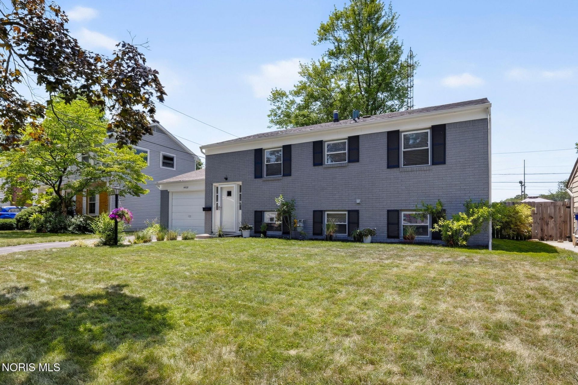 4439 Vogel Drive, Toledo, OH 43623 Main Photo