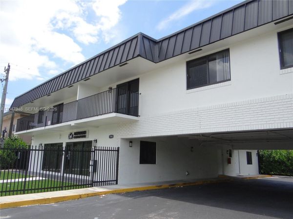 5980 SW 40th Ave , Unit D, Dania Beach, FL 33312