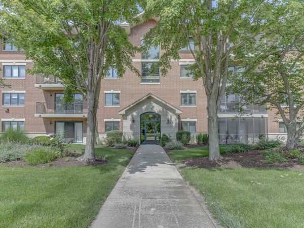 6810 W Winding Trail , Unit 202, Oak Forest, IL 60452
