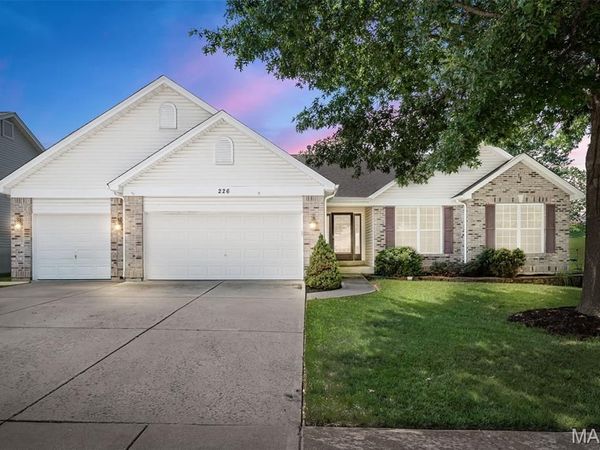 226 Charging Bear Drive, Wentzville, MO 63385