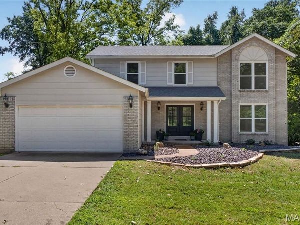 11330 Elzey Street, Creve Coeur, MO 63141