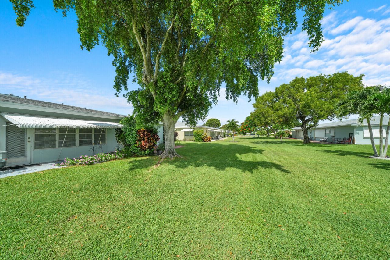 185 High Point Terrace E, Unit B, Delray Beach, FL 33445 Photo