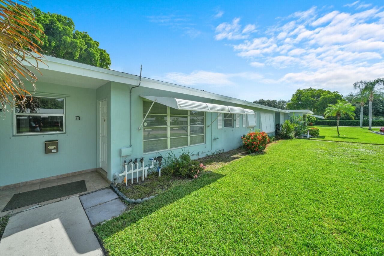 185 High Point Terrace E, Unit B, Delray Beach, FL 33445 Photo