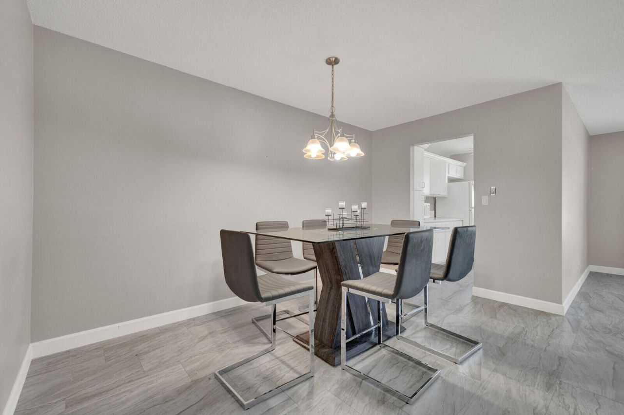 185 High Point Terrace E, Unit B, Delray Beach, FL 33445 Photo