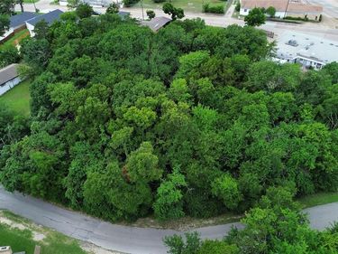 1403 Day Boulevard , Dallas, TX 75203