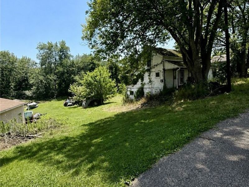 4123 Main Street, New Philadelphia, OH 44663 Photo 2