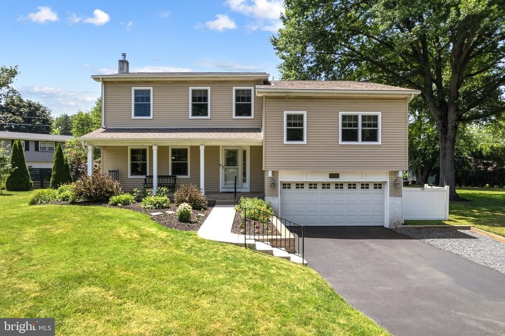 1674 FORT WASHINGTON AVENUE , AMBLER, PA 19002