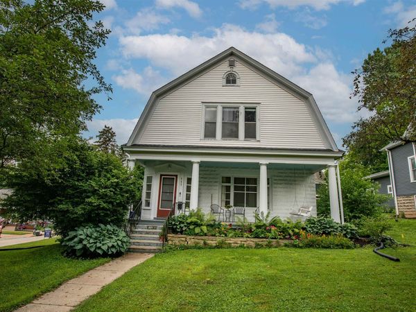 111 S Iowa Street, Mineral Point, WI 53565